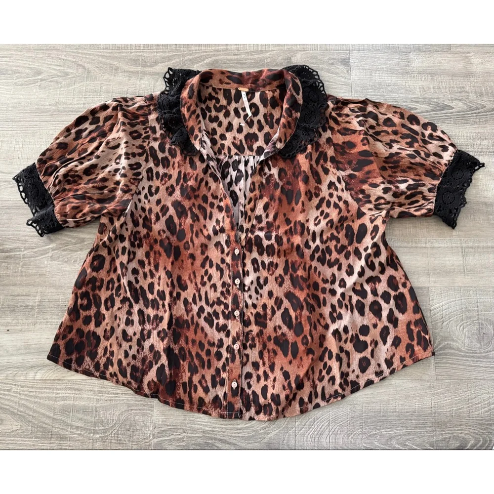 Free People My Love Printed Blouse Sz Small NWOT Brown Black Animal Print Retro - Picture 5 of 11